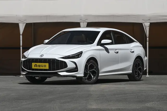MG MG5 2026 — купить из Китая под заказ