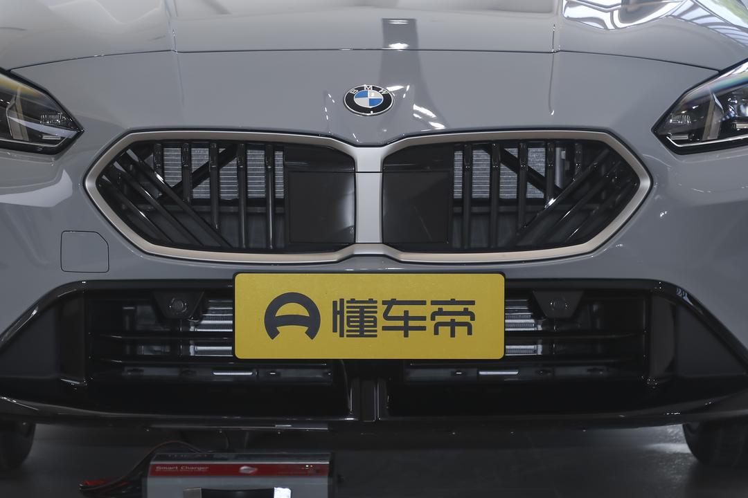 BMW 2 Series 2026, фото 9