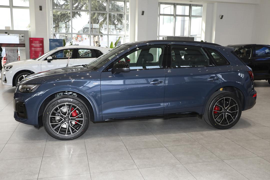 Audi Q5L 2026, фото 4