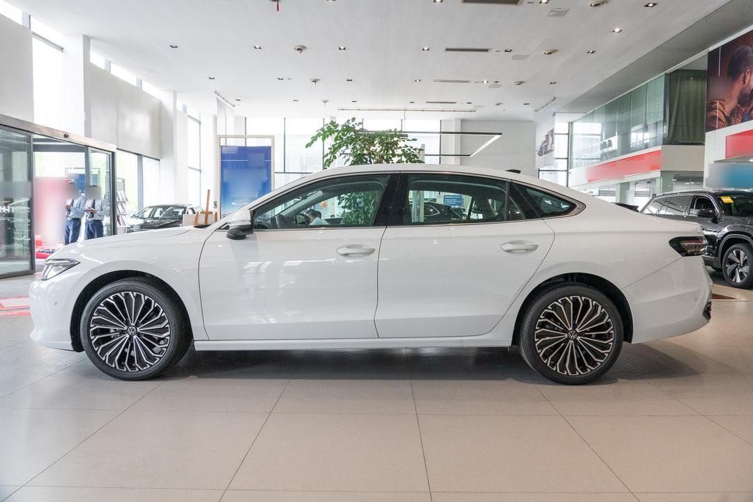 Volkswagen Passat 2026, фото 4