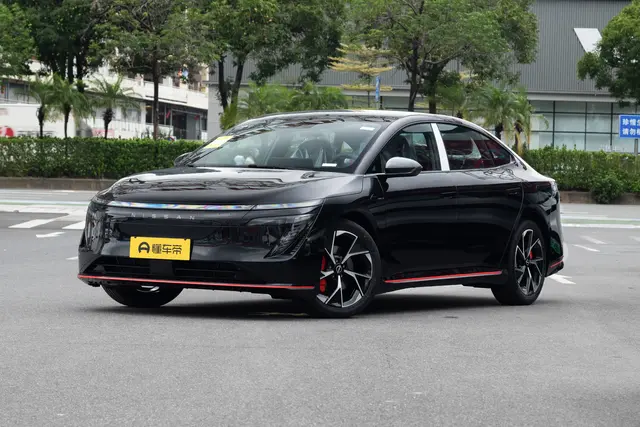 Nissan N7 2026 — купить из Китая под заказ