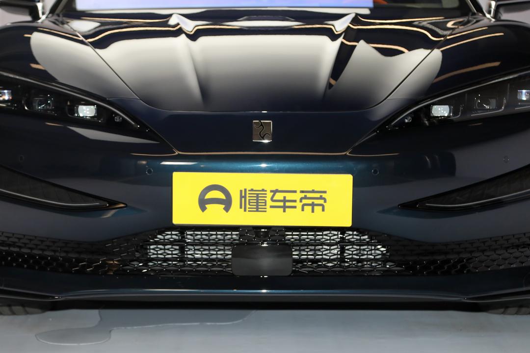 BYD Yangwang U7 EV 2026, фото 8