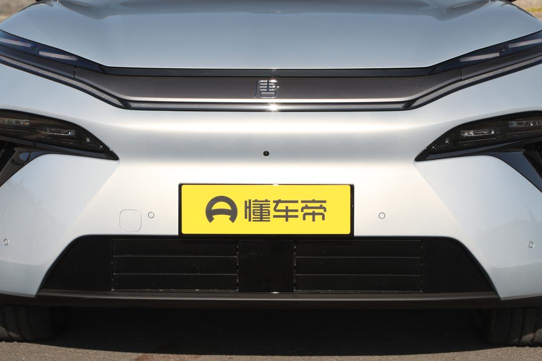 BYD Tang L EV 2026, фото 10