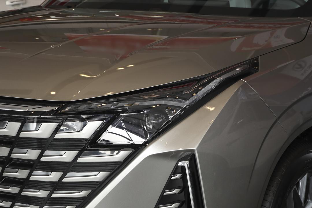 Changan UNI-Z PHEV 2026, фото 13