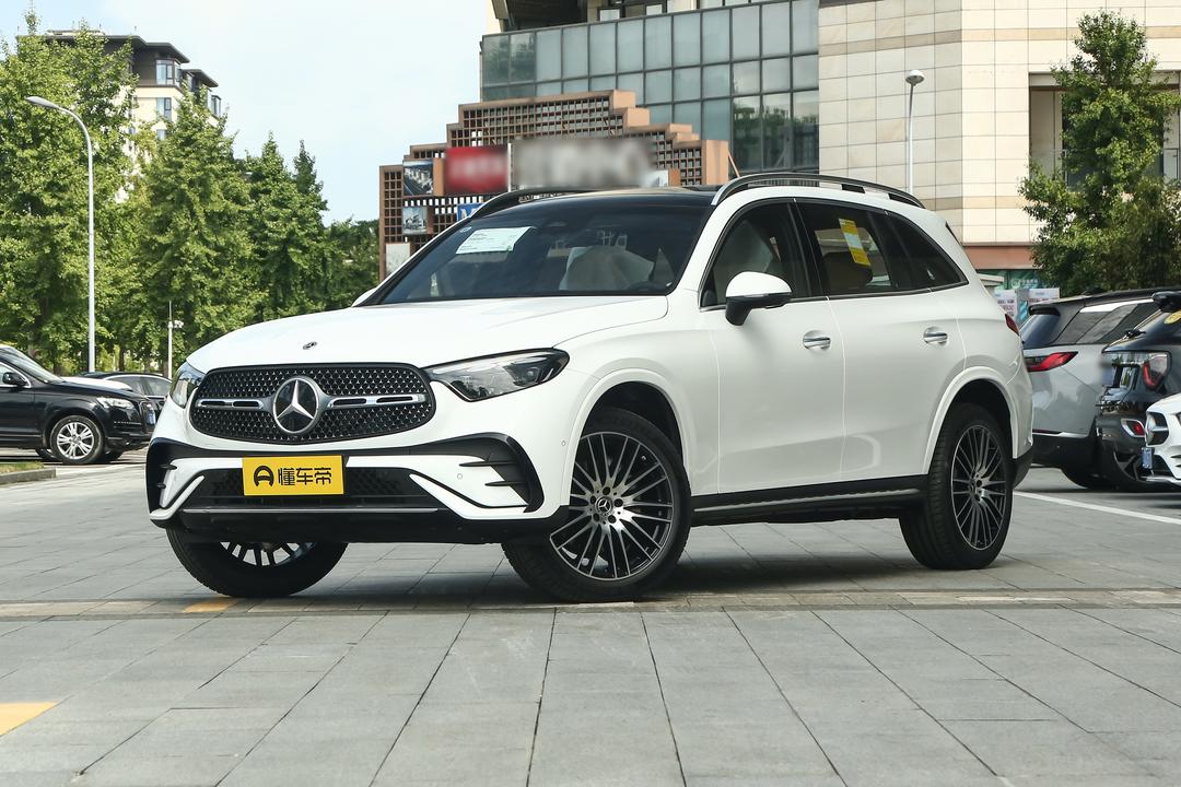 Mercedes-Benz GLC-Class 2026, фото 1