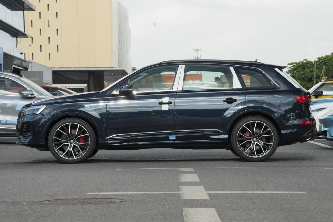 Audi Q7 2026, фото 4