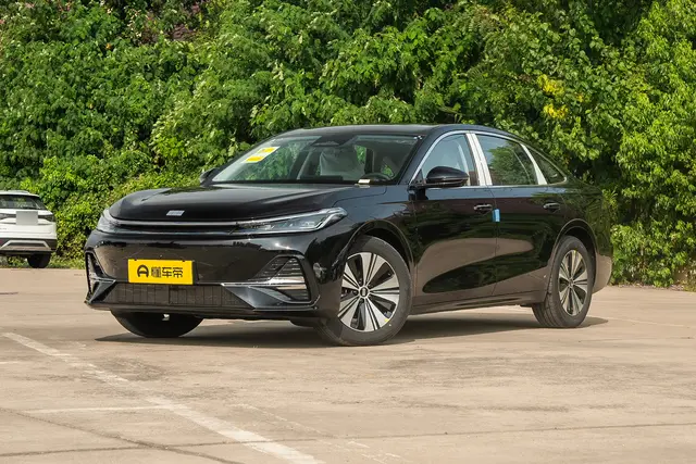 Geely A7 EM 2026 — купить из Китая под заказ