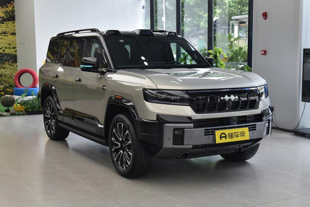 BYD Fangchengbao Leopard 8 2026, фото 3