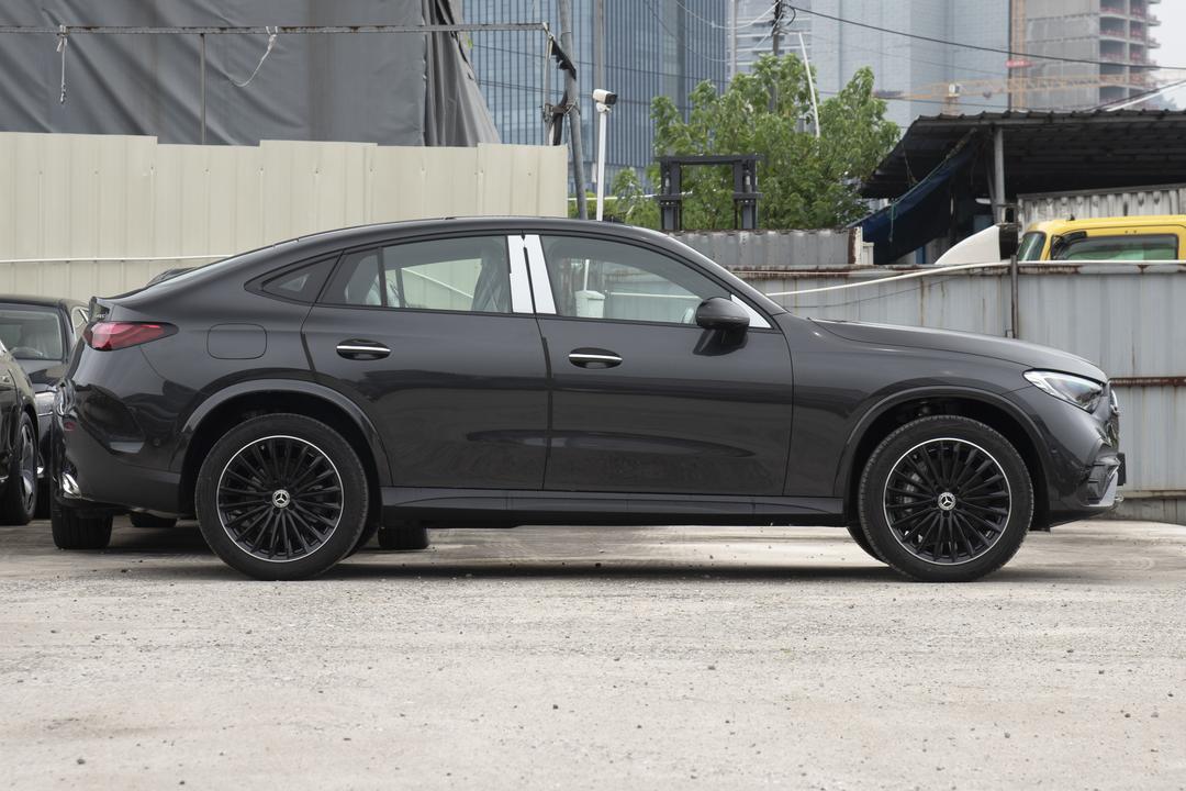 Mercedes-Benz GLC Coupe 2026, фото 8