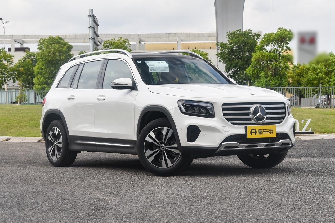 Mercedes-Benz GLB 2026, фото 3
