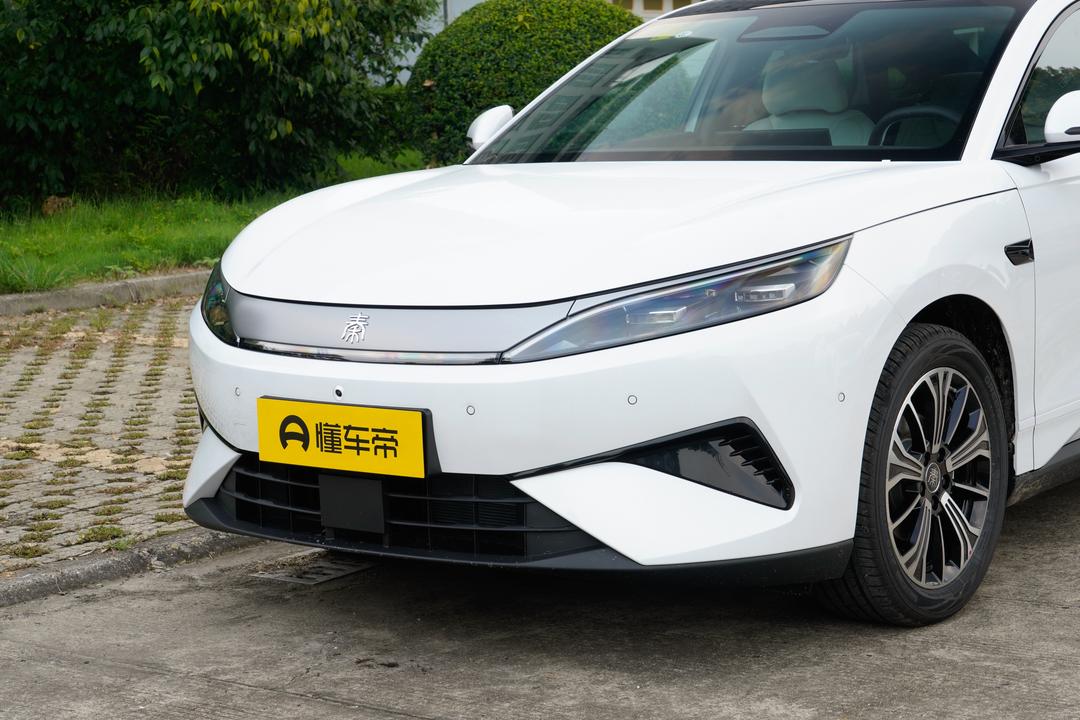 BYD Qin MAX EV 2026, фото 9