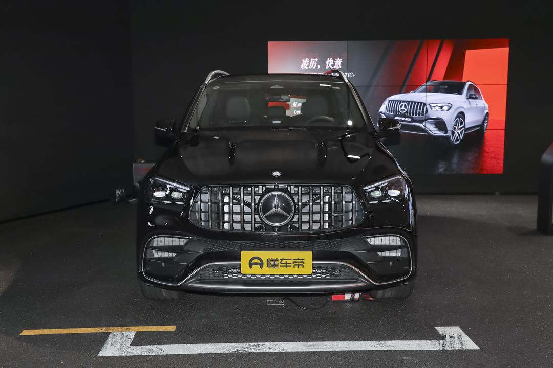 Mercedes-Benz GLE AMG 2026, фото 2