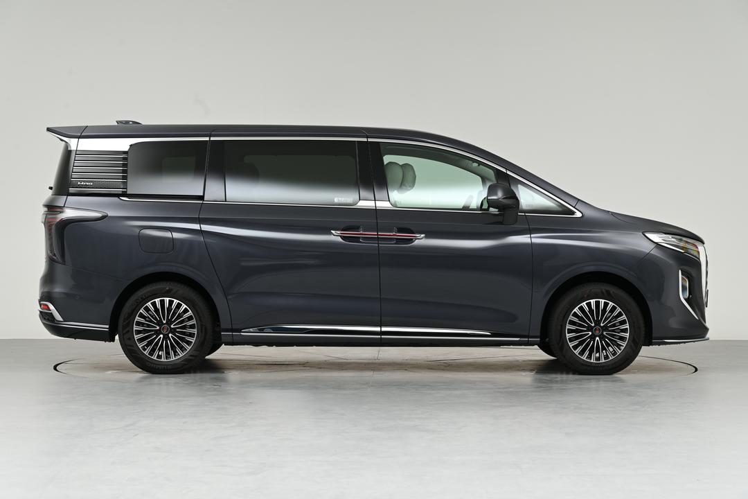 Hongqi HQ9 PHEV 2026, фото 8