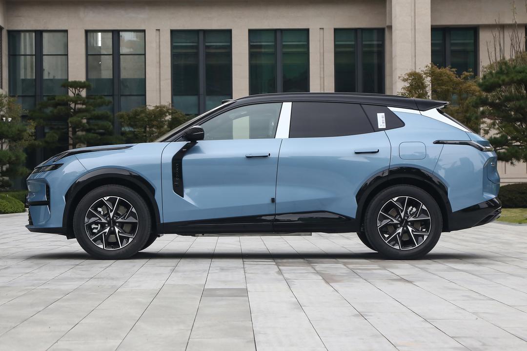 Lynk & Co 08 EM-P 2026, фото 4