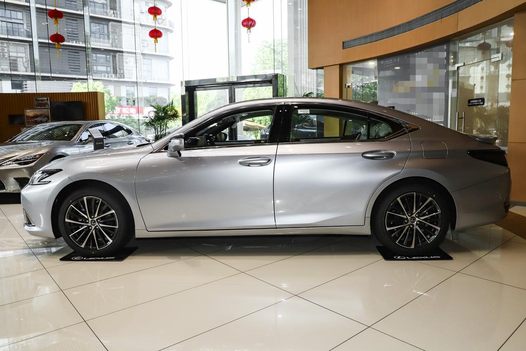 Lexus ES 2026, фото 4