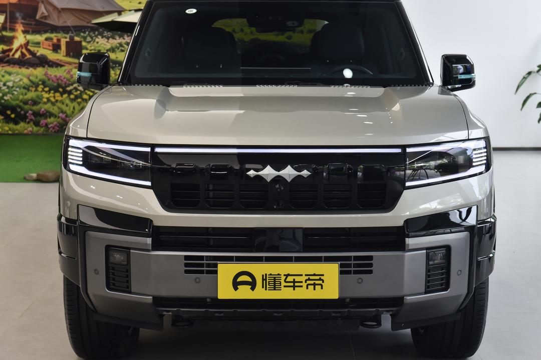 BYD Fangchengbao Leopard 8 2026, фото 12