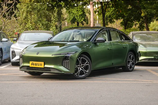 Dongfeng Starlight S7 2026 — купить из Китая под заказ