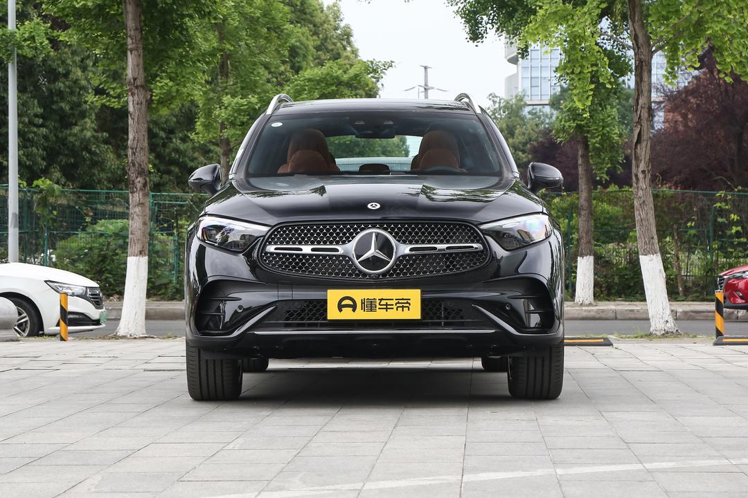 Mercedes-Benz GLC-Class 2026, фото 2