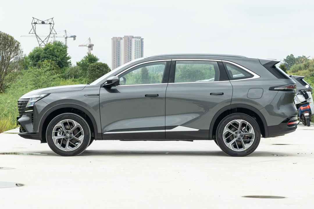 Changan CS75 PLUS 2026, фото 4