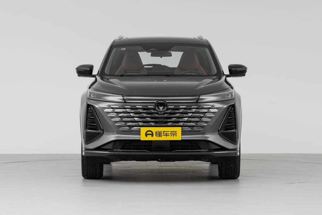 Changan CS75 PLUS 2026, фото 2
