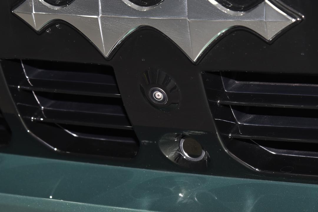BYD Fangchengbao Leopard 8 2026, фото 15