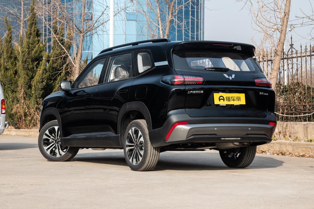 Wuling Xingguang 560 PHEV 2026, фото 5