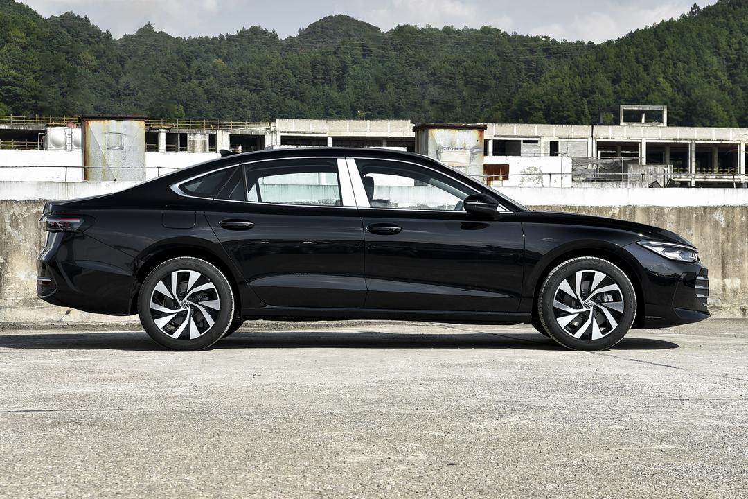 Volkswagen Passat 2026, фото 8