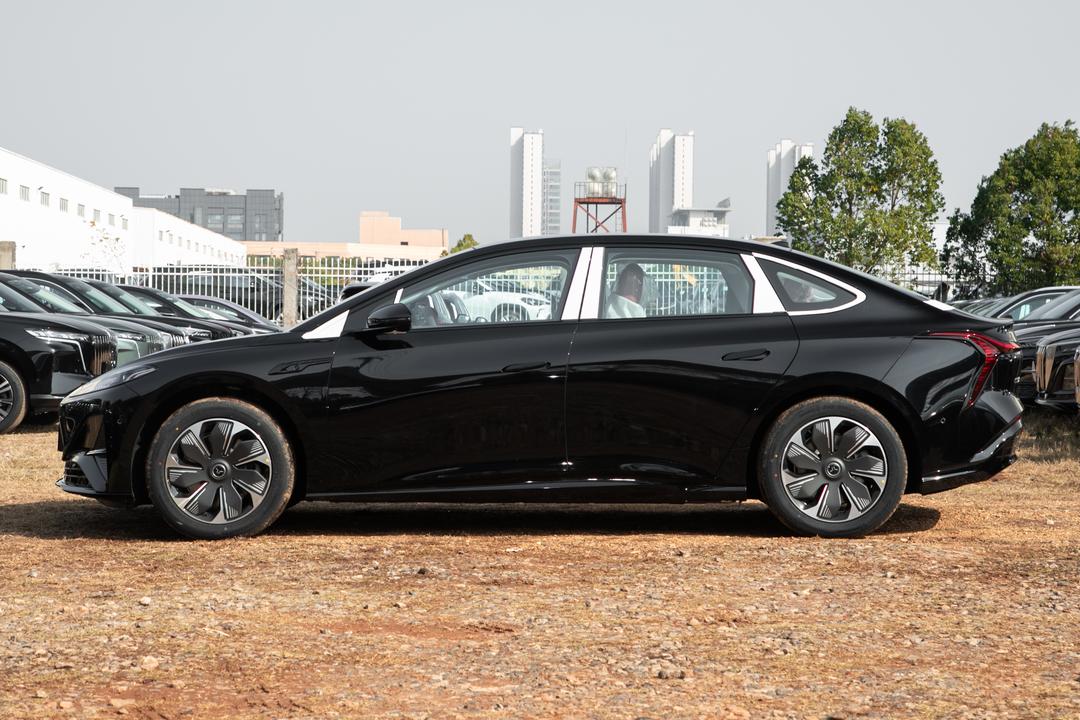 Hongqi Tiangong 05 2026, фото 4