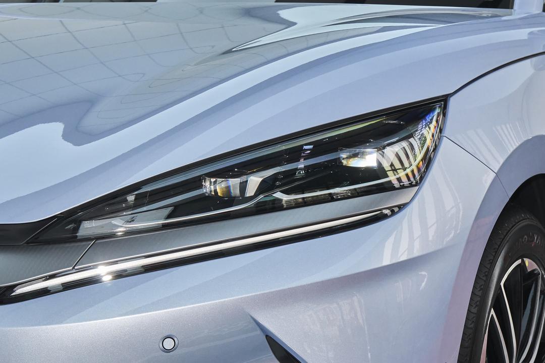 BYD Qin L EV 2026, фото 13