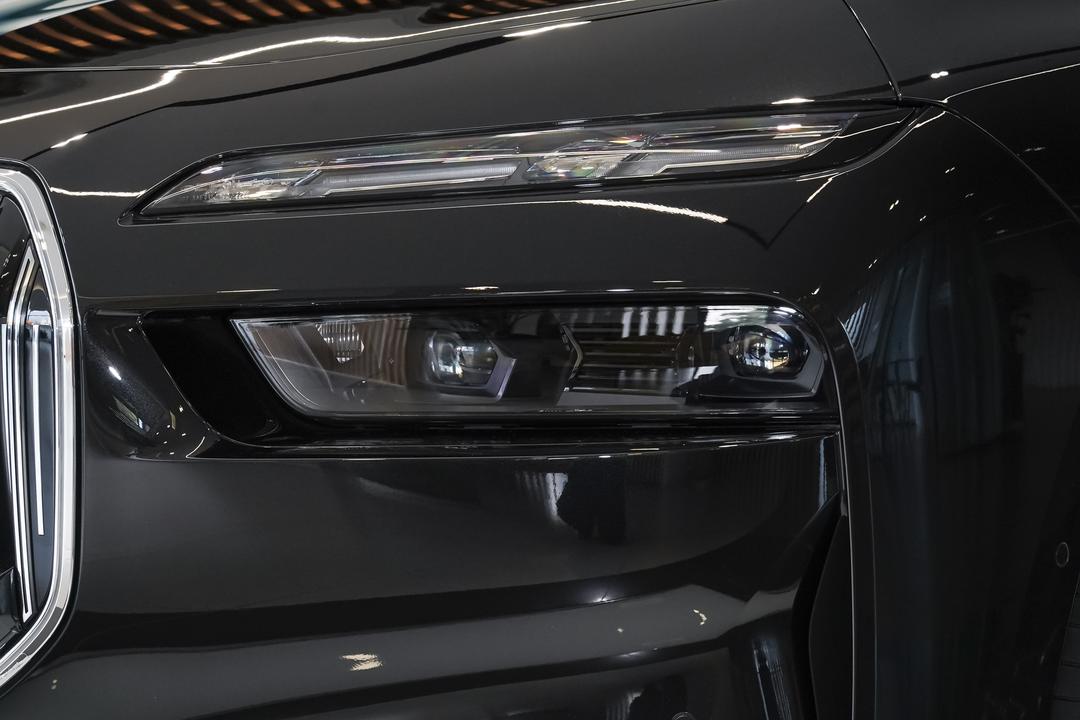 BMW 7-Series 2026, фото 13