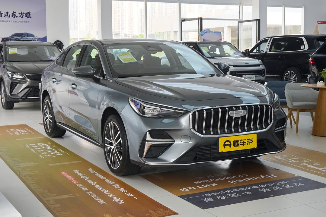 Geely Emgrand 2026, фото 3