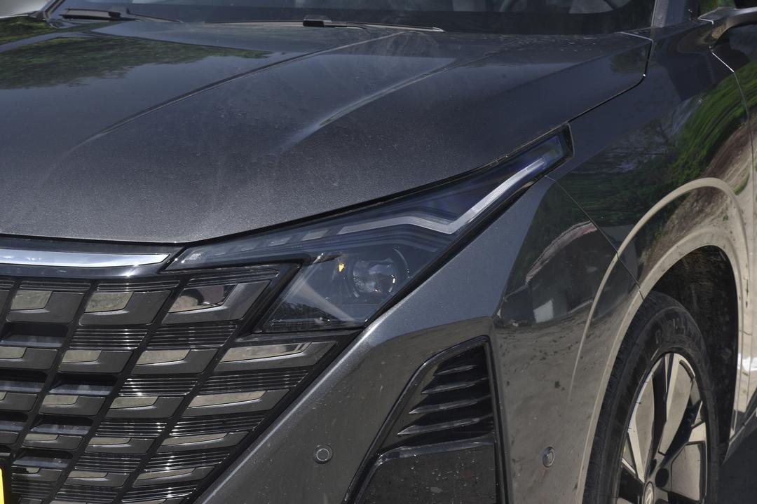 Changan UNI-Z PHEV 2026, фото 13