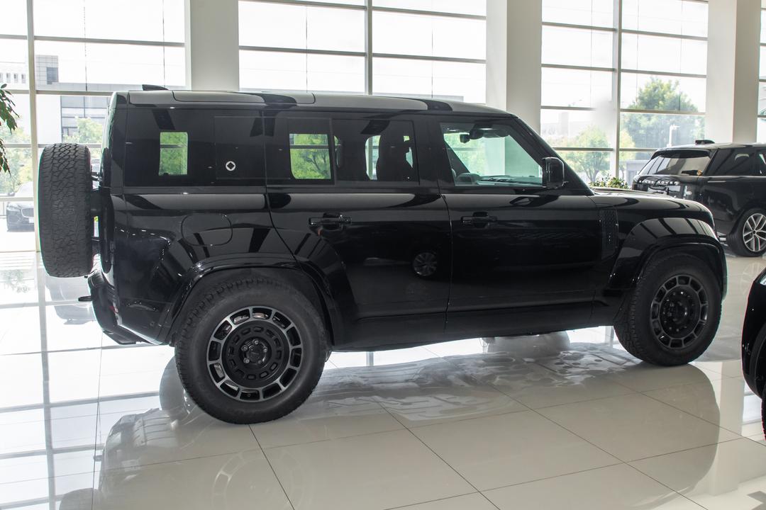 Land Rover Defender 2026, фото 8