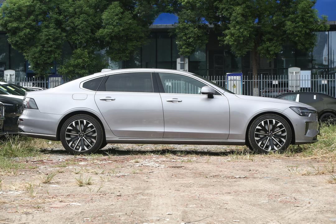 Volvo S90 2026, фото 8
