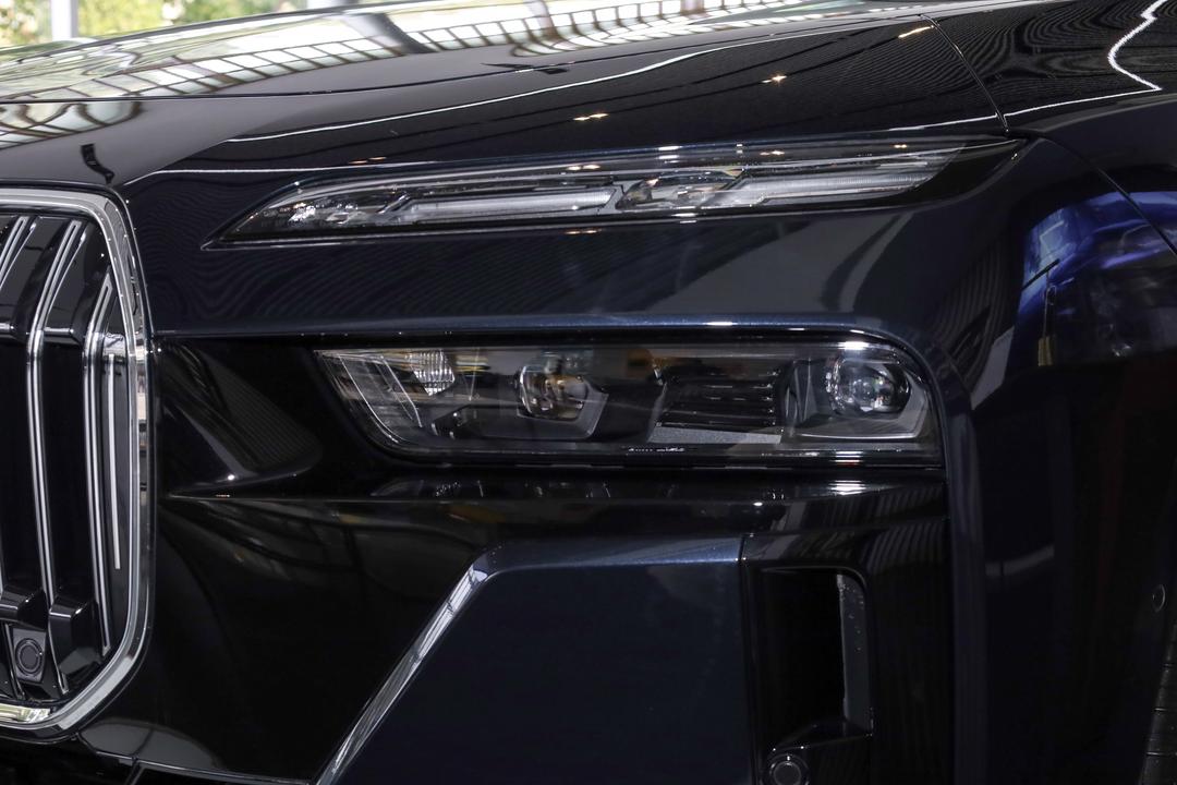 BMW 7-Series 2026, фото 11