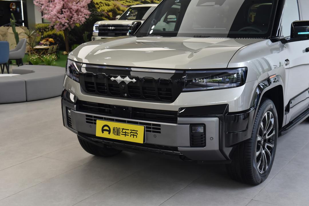 BYD Fangchengbao Leopard 8 2026, фото 9
