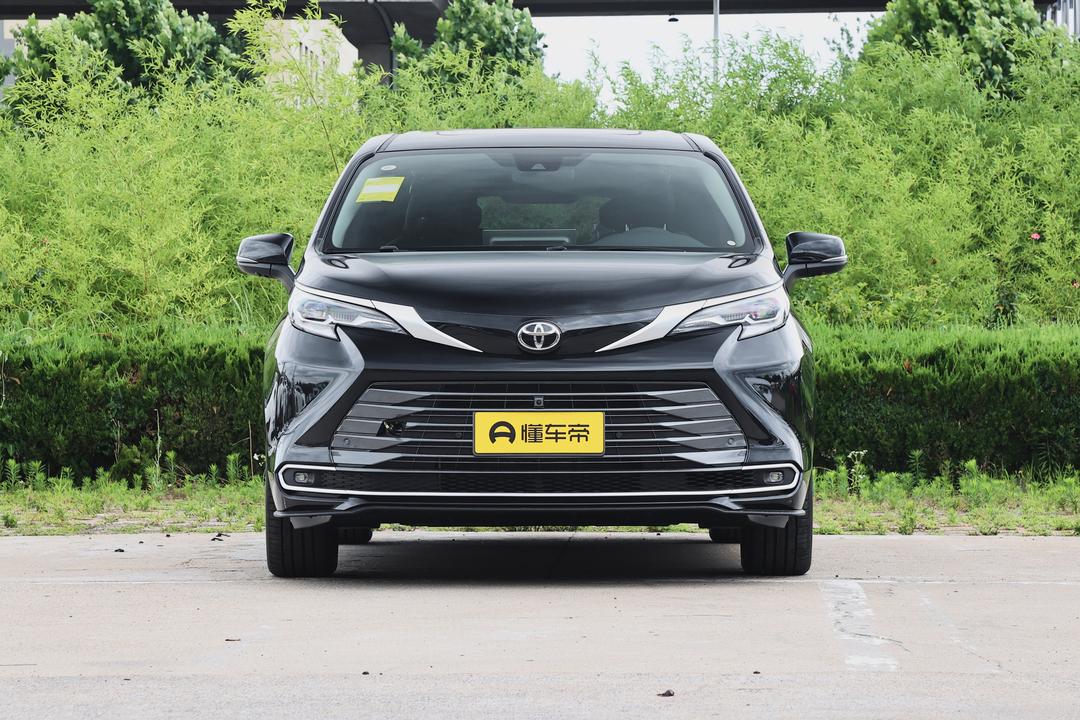 Toyota Sienna 2026, фото 2