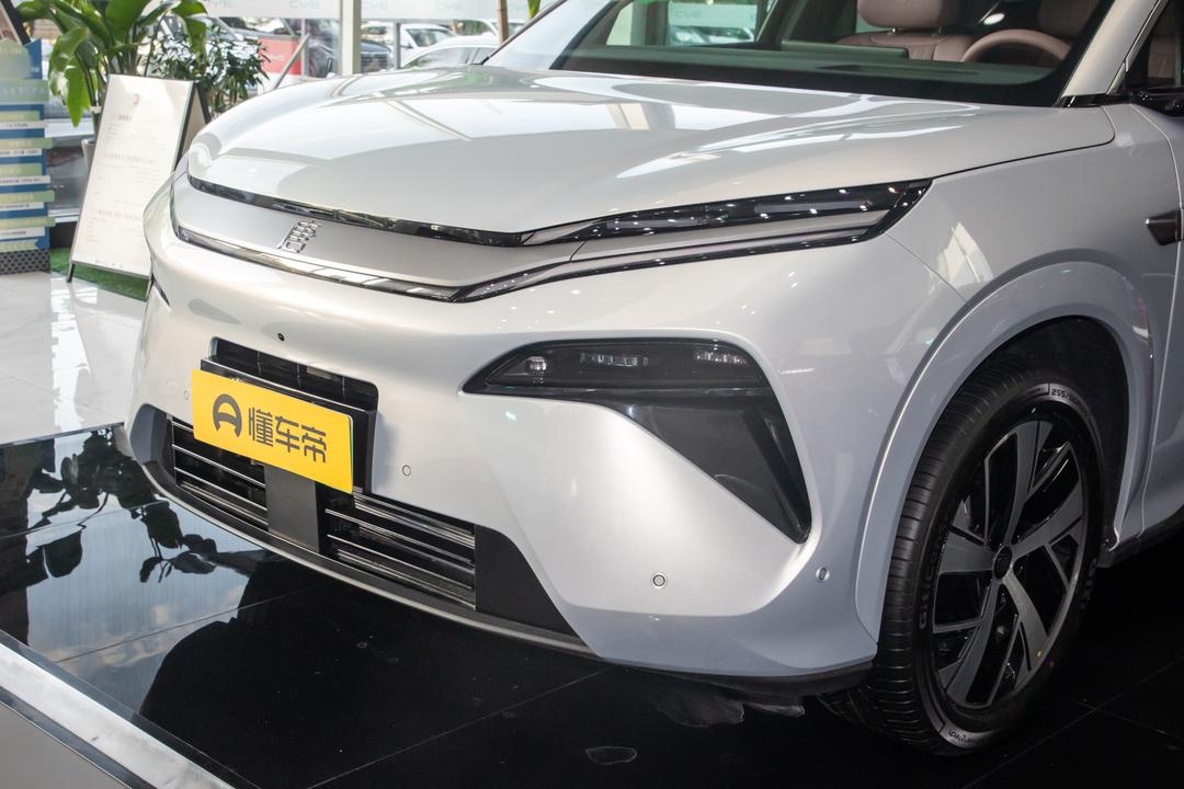 BYD Tang L DM 2026, фото 8