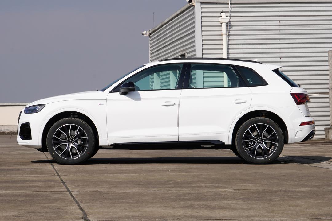 Audi Q5L 2026, фото 4