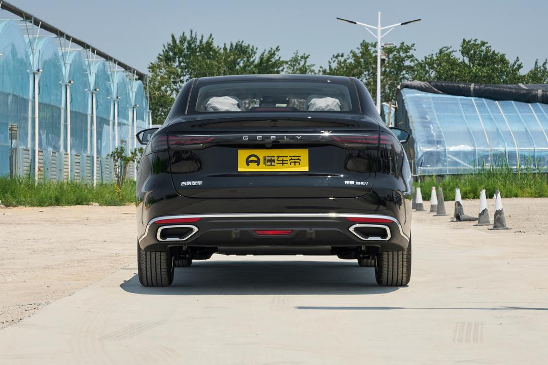 Geely Emgrand 2026, фото 6