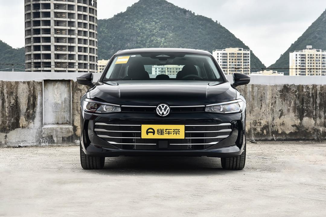 Volkswagen Passat 2026, фото 2