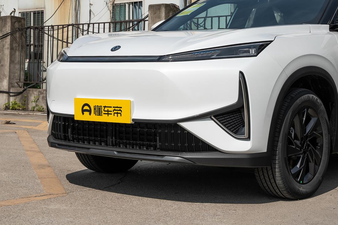 Dongfeng L7 PHEV 2026, фото 9