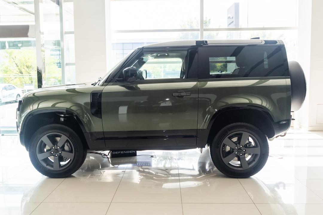 Land Rover Defender 2026, фото 4