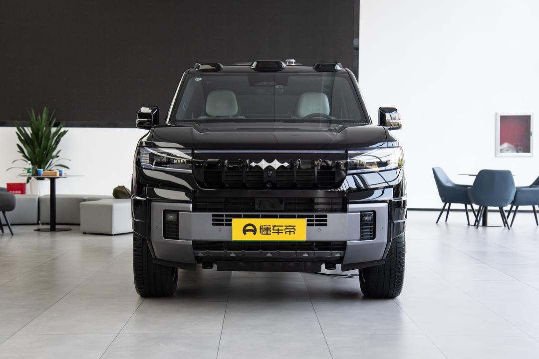 BYD Fangchengbao Leopard 8 2026, фото 2