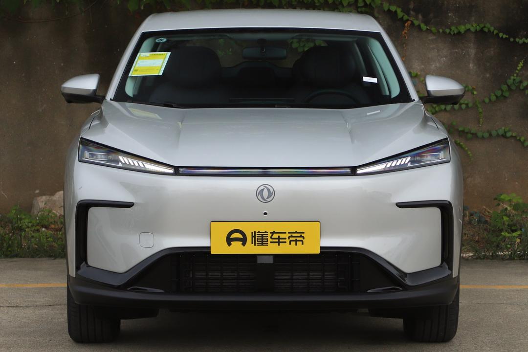 Dongfeng Aeolus L8Y 2026, фото 12