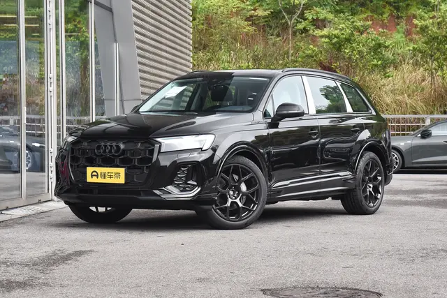 Audi Q7 2026 — купить из Китая под заказ