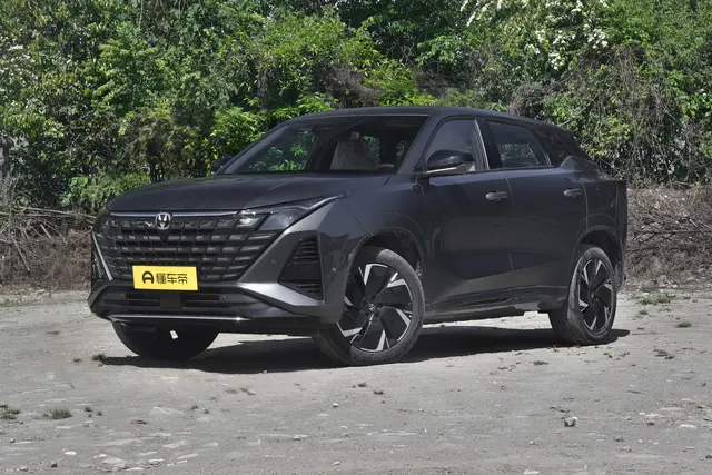 Changan UNI-Z PHEV 2026 — купить из Китая под заказ