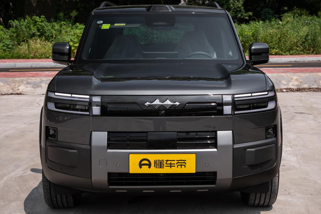 BYD Titan 7 EV 2026, фото 12