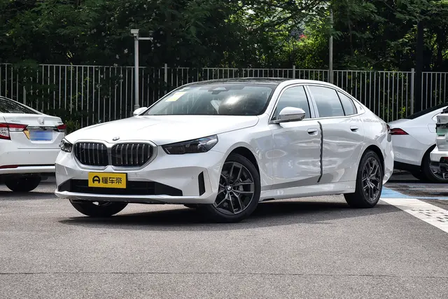 BMW 5 Series 2026 — купить из Китая под заказ