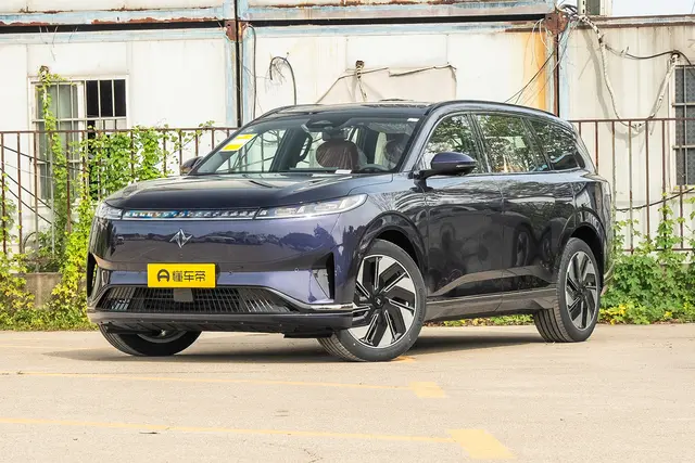Dongfeng Yipai 008 2026 — купить из Китая под заказ